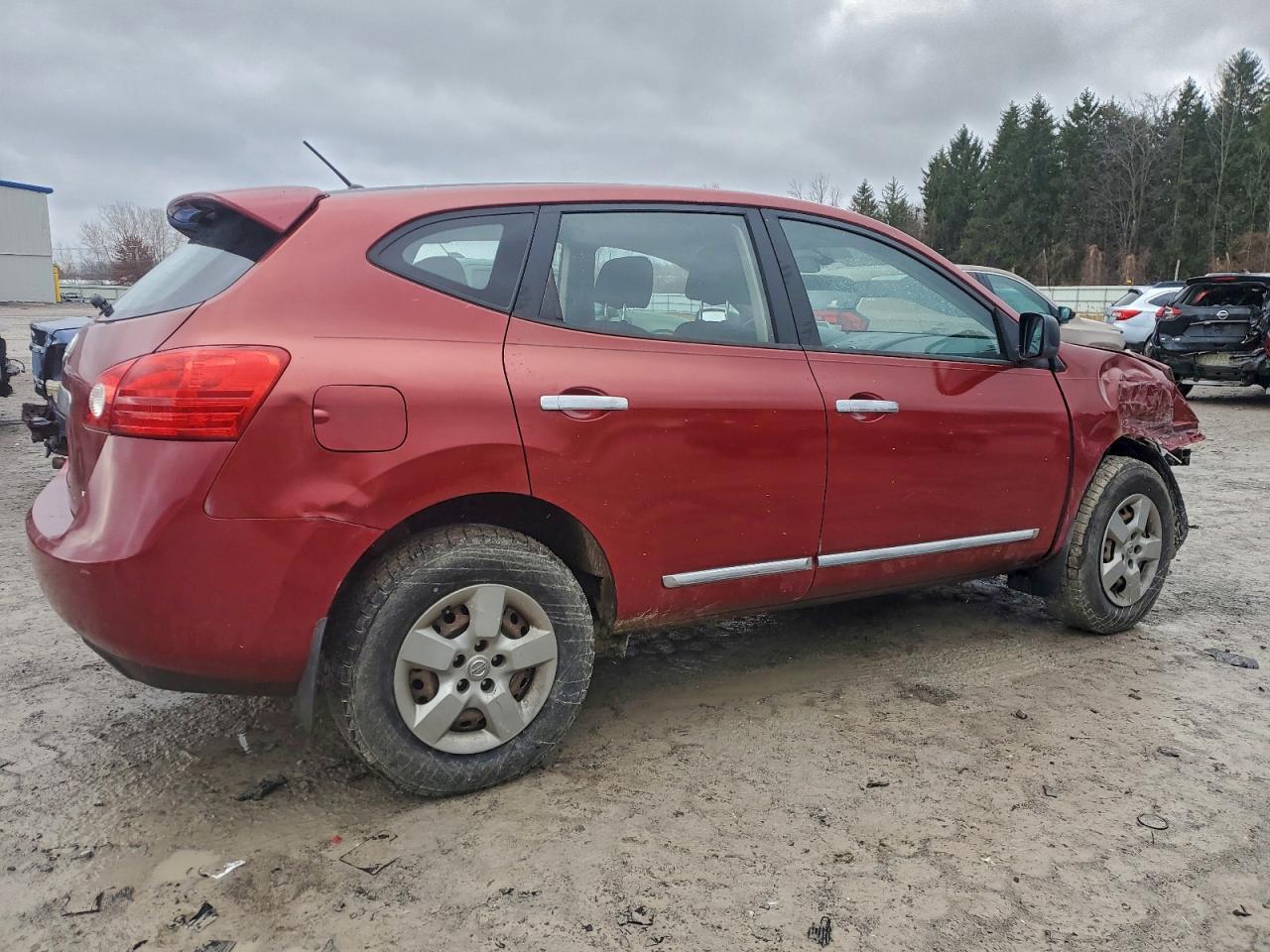 2013 NISSAN ROGUE S photo 5