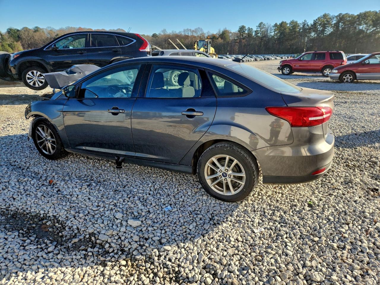 2017 FORD FOCUS SE photo 3