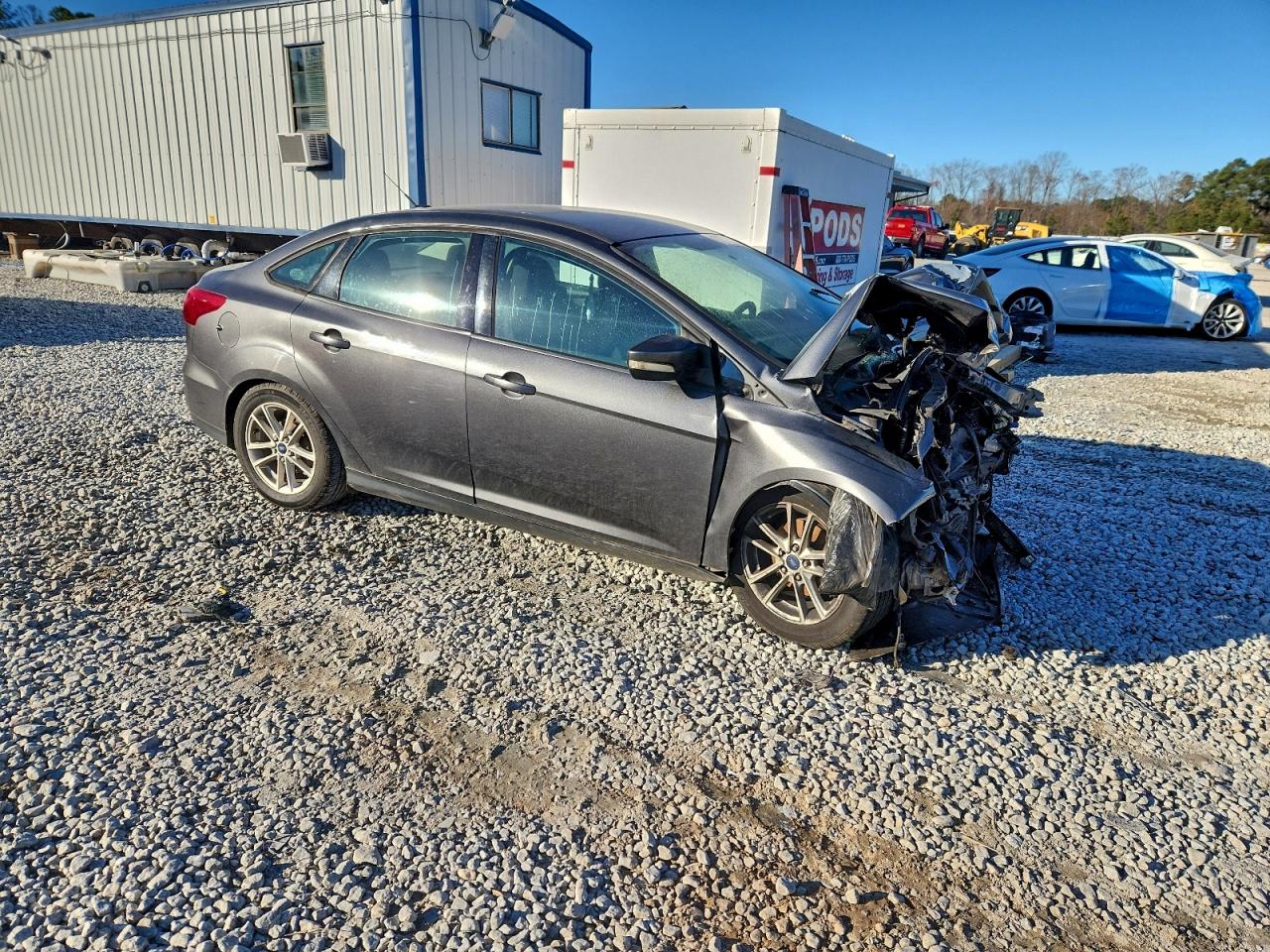 2017 FORD FOCUS SE photo 7