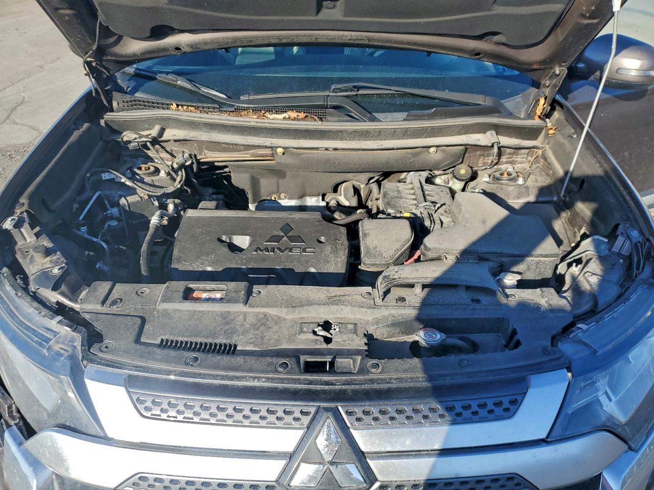 2019 MITSUBISHI OUTLANDER SE photo 12