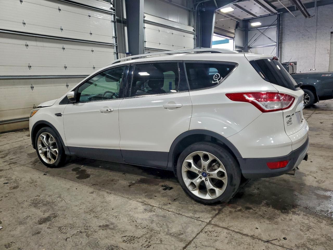 2013 FORD ESCAPE TITANIUM photo 2
