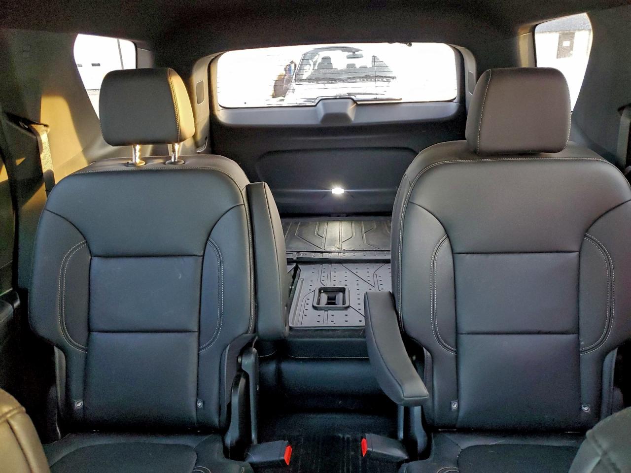 2023 CHEVROLET TRAVERSE LT photo 19