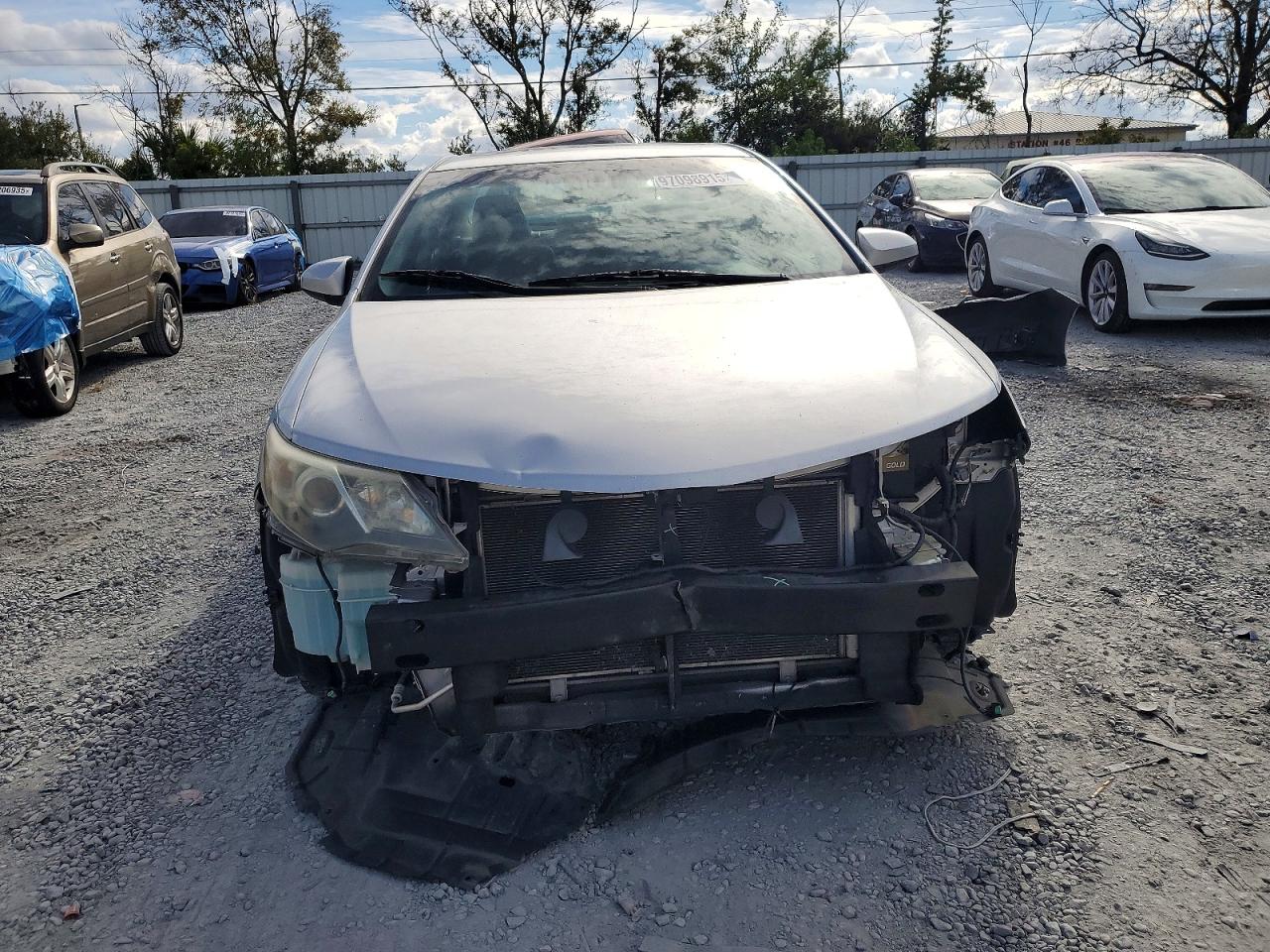 2012 TOYOTA CAMRY SE photo 9