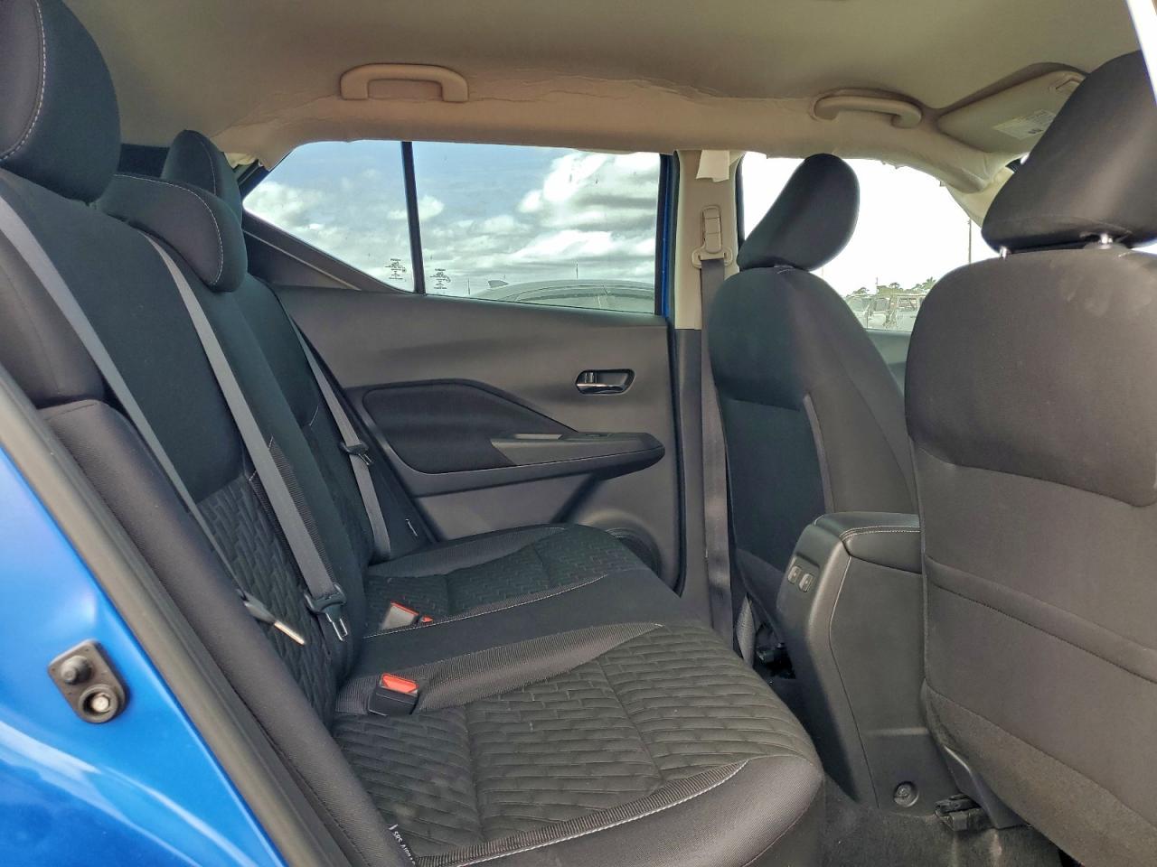 2021 NISSAN KICKS SV photo 21