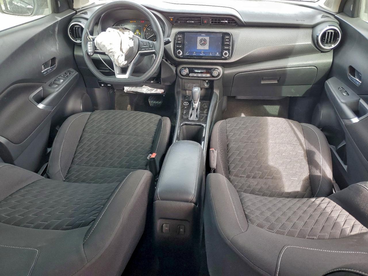 2021 NISSAN KICKS SV photo 15