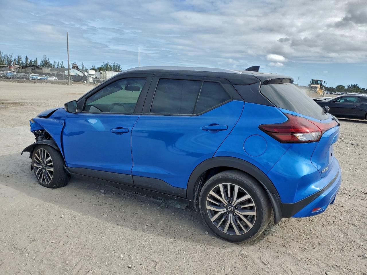2021 NISSAN KICKS SV photo 3