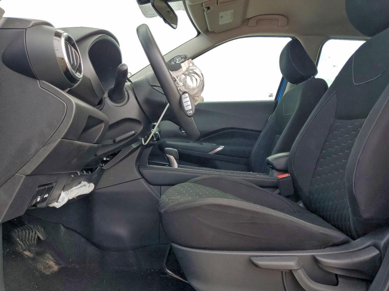 2021 NISSAN KICKS SV photo 13