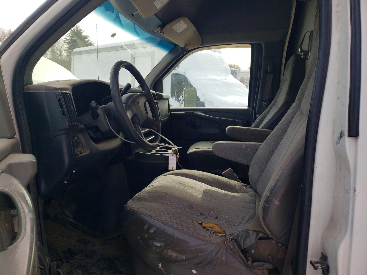 2003 GMC SAVANA CUTAWAY G3500 photo 13