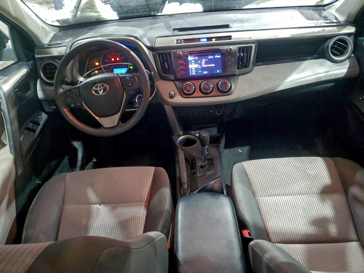 2013 TOYOTA RAV4 LE photo 8