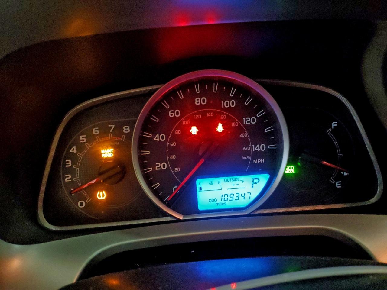 2013 TOYOTA RAV4 LE photo 9