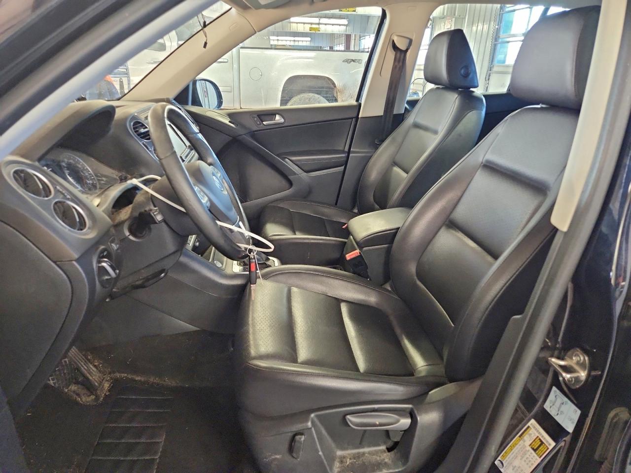 2017 VOLKSWAGEN TIGUAN S photo 7