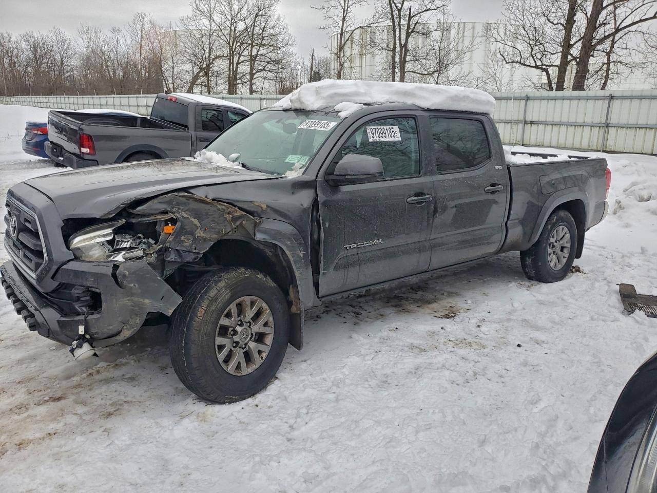 2017 TOYOTA TACOMA