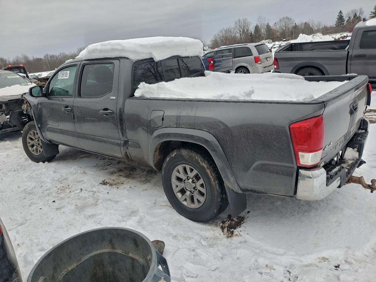 2017 TOYOTA TACOMA DOUBLE CAB photo 2