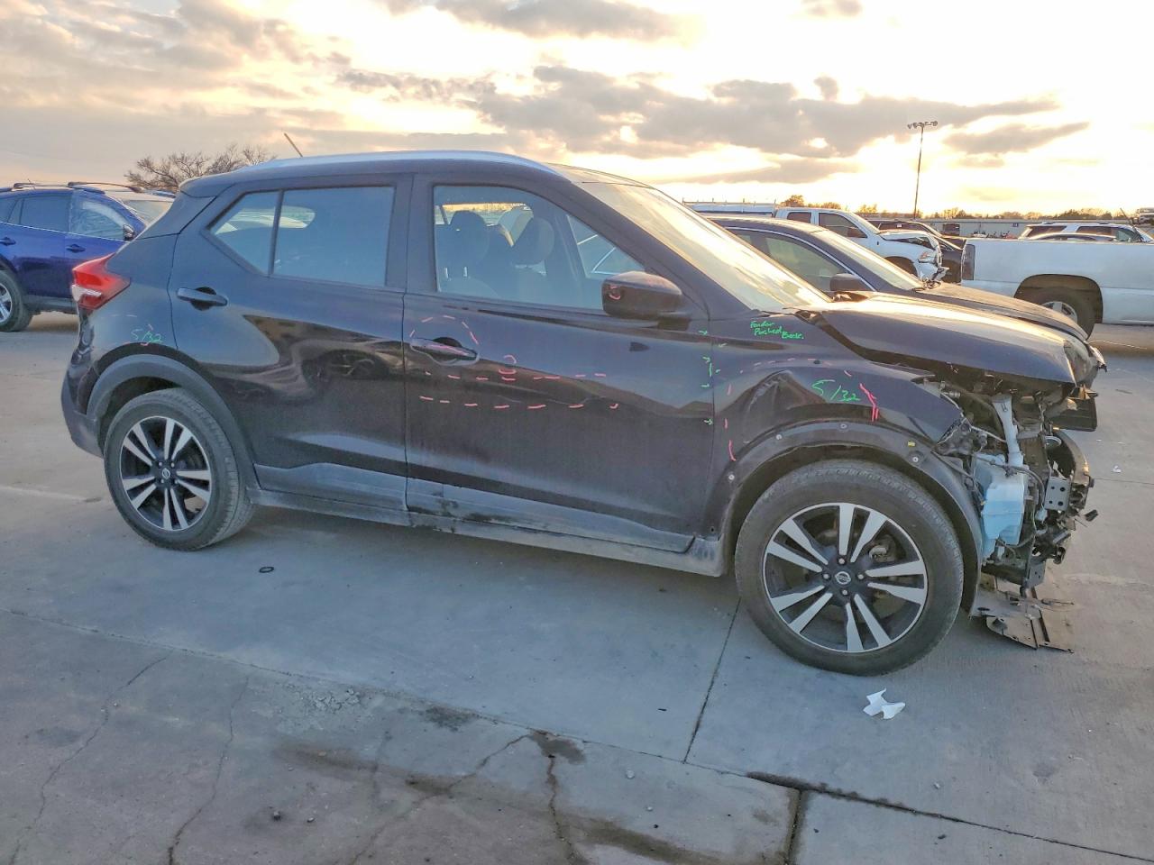 2018 NISSAN KICKS S photo 4