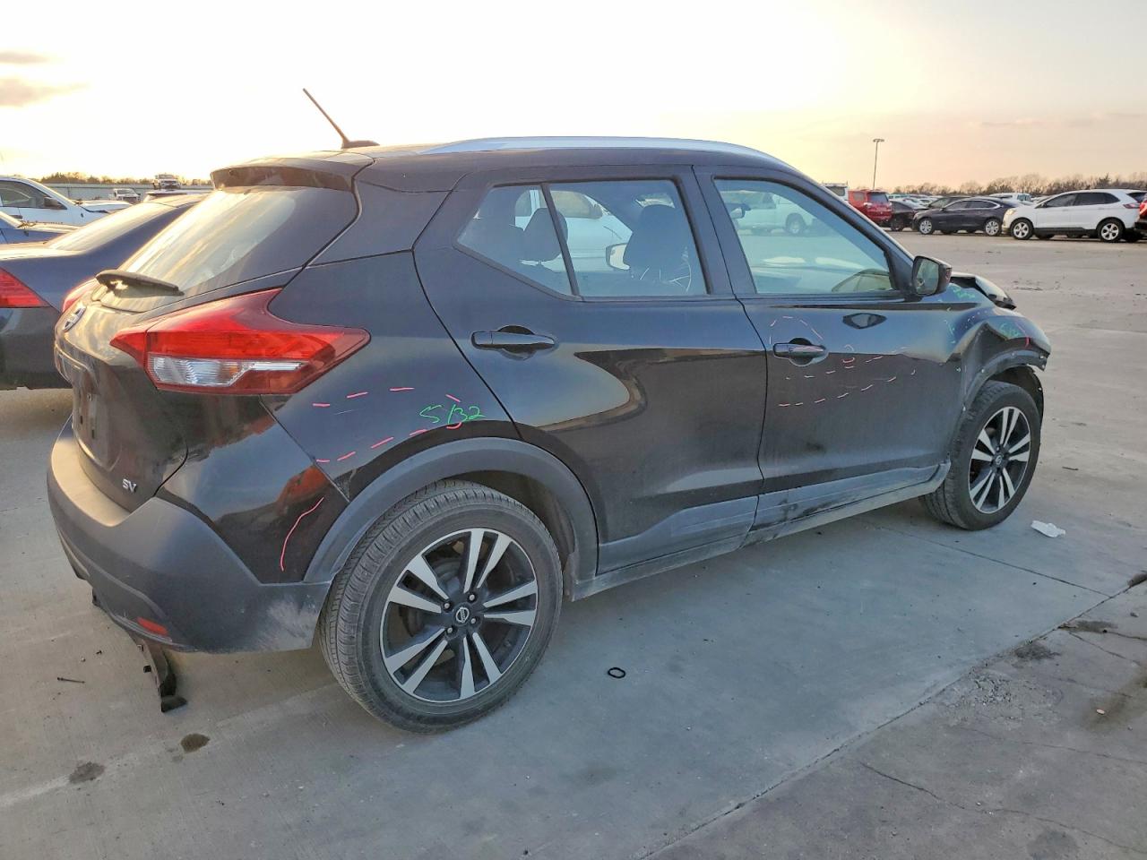 2018 NISSAN KICKS S photo 3