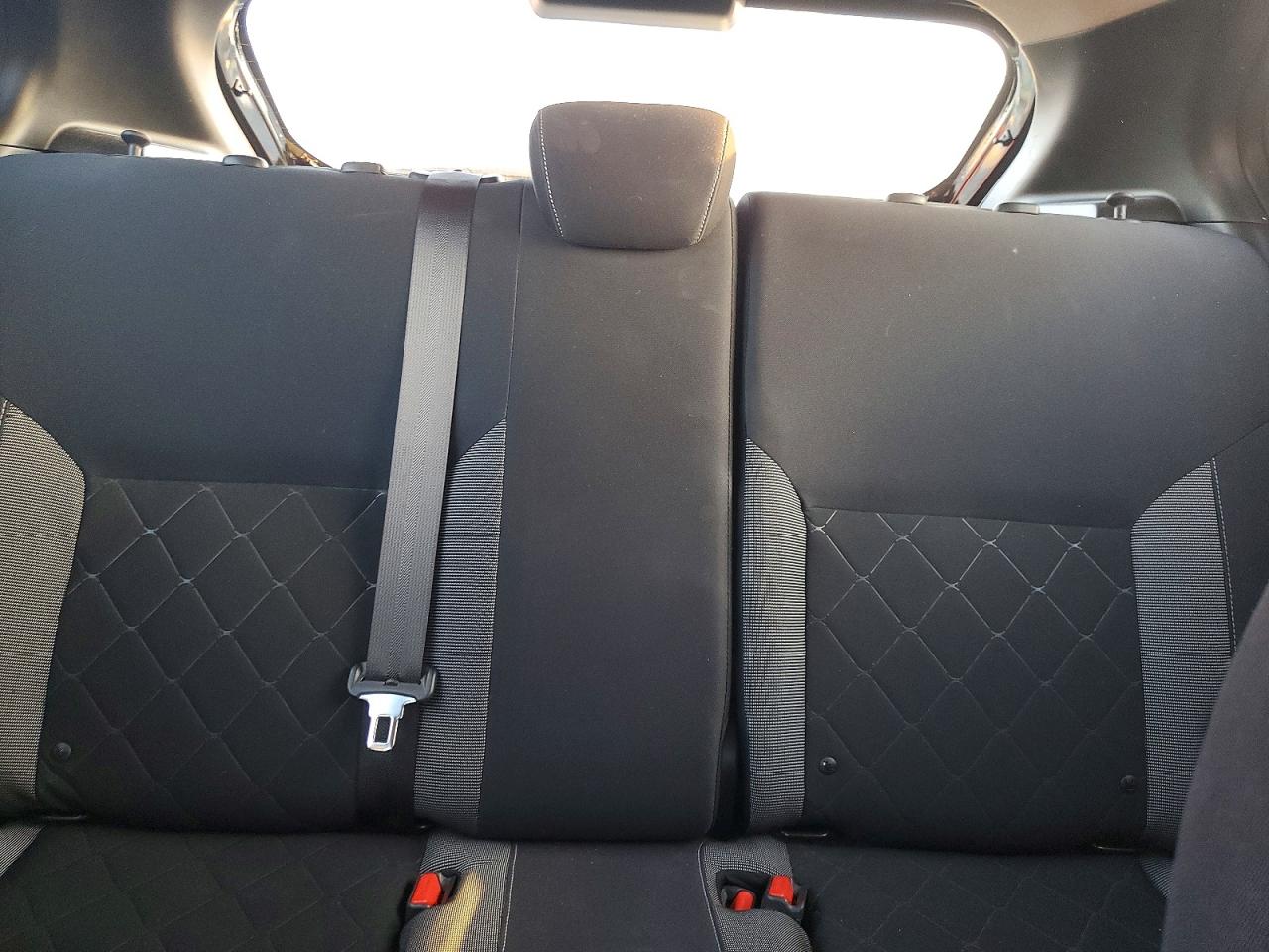 2018 NISSAN KICKS S photo 10