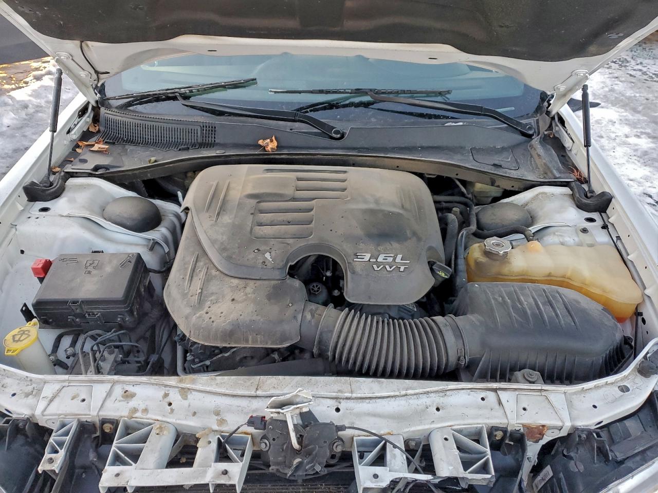 2014 CHRYSLER 300 photo 31