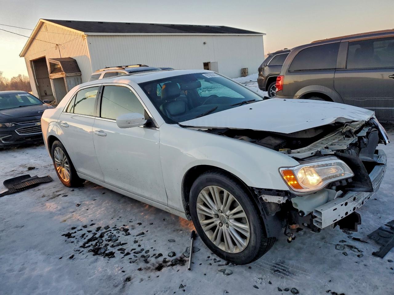 2014 CHRYSLER 300 photo 10