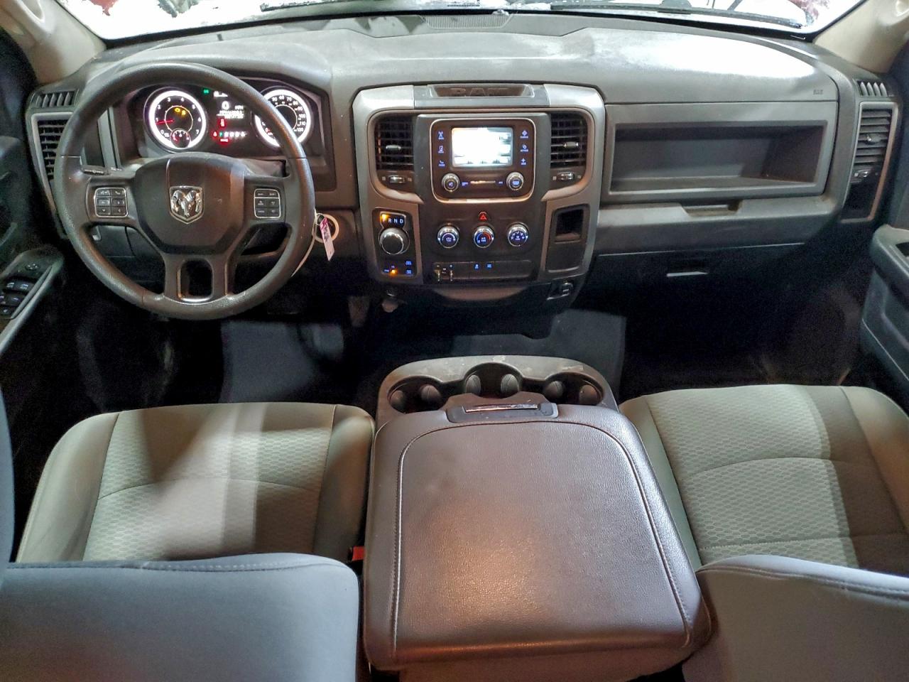 2018 RAM 1500 ST photo 15