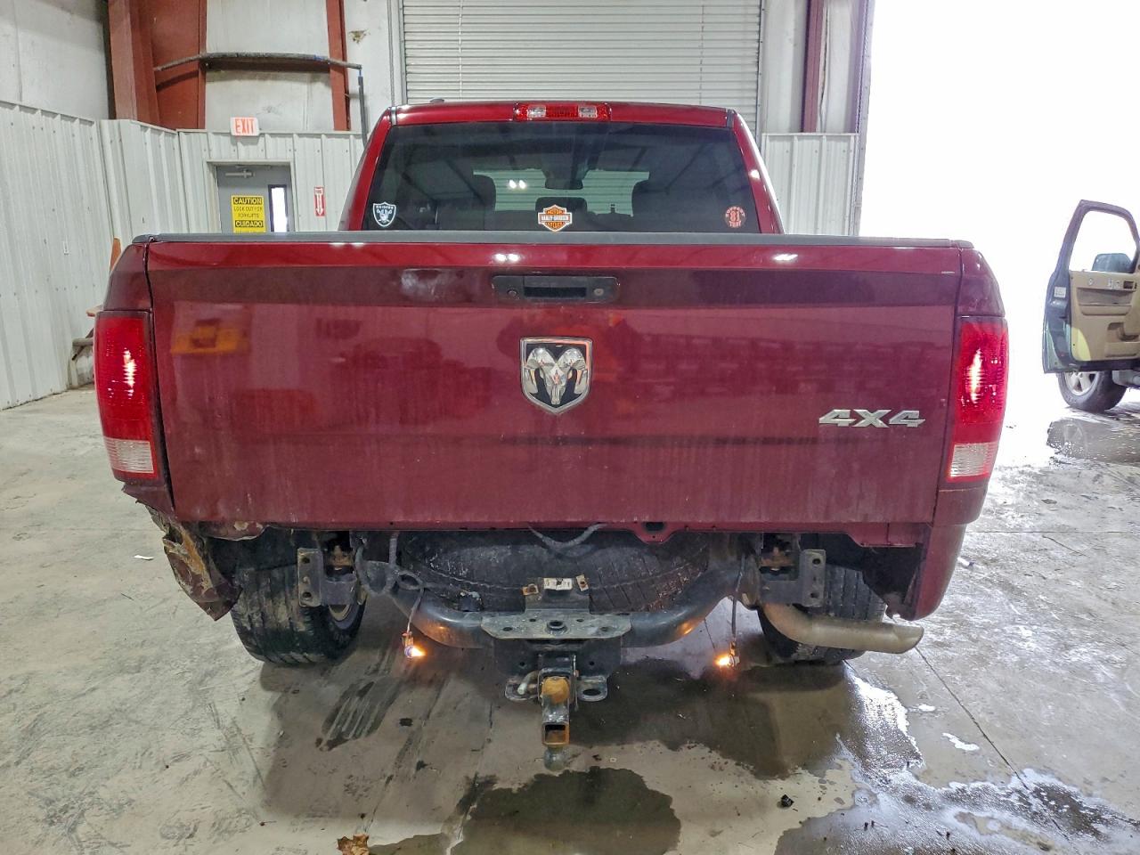 2018 RAM 1500 ST photo 11