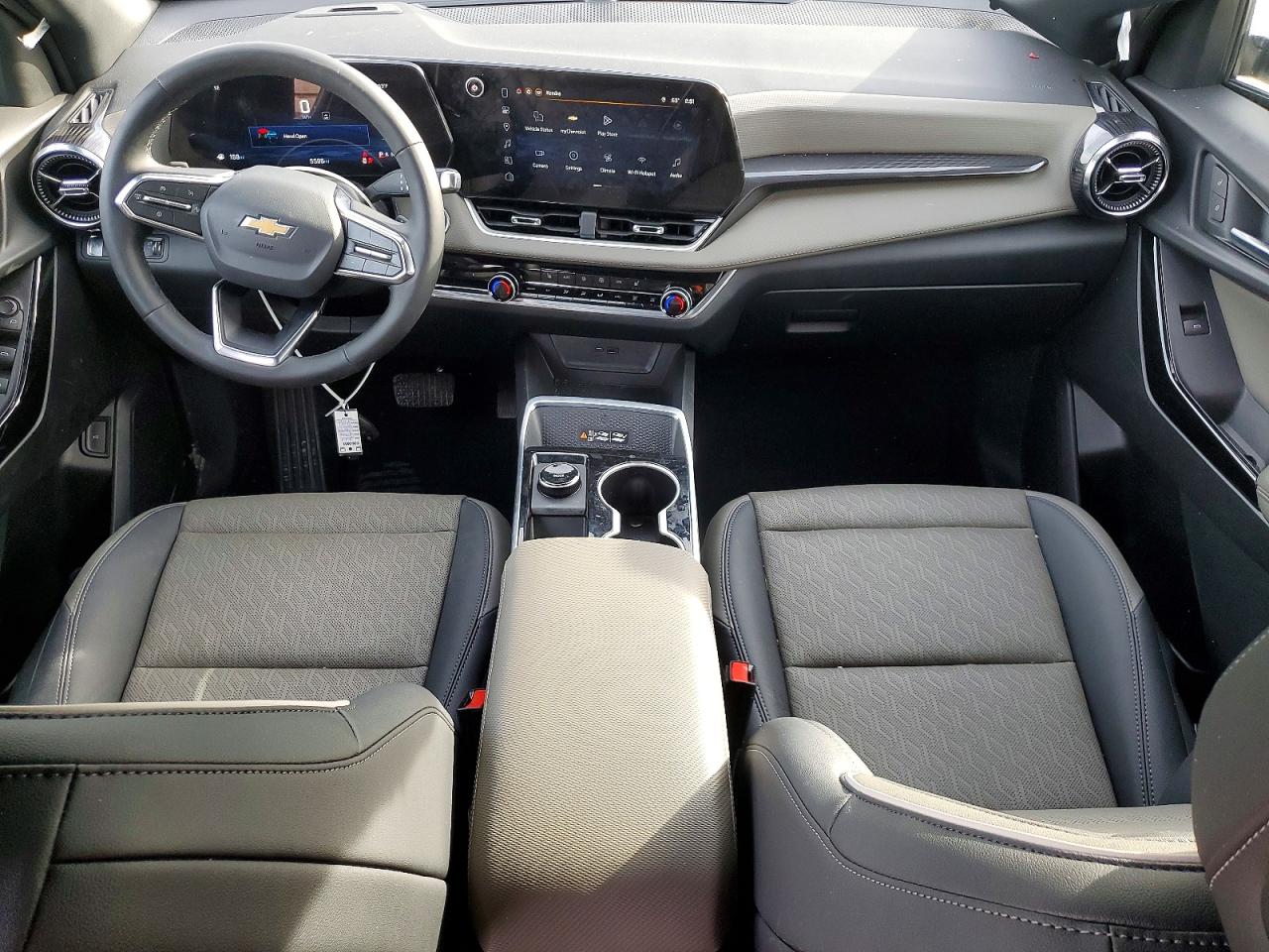2026 CHEVROLET EQUINOX LT photo 15