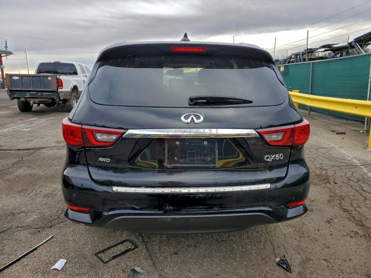 2020 INFINITI QX60 LUXE photo 6