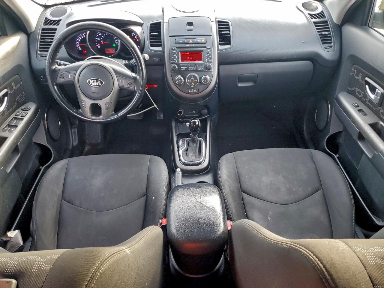 2013 KIA SOUL + photo 8