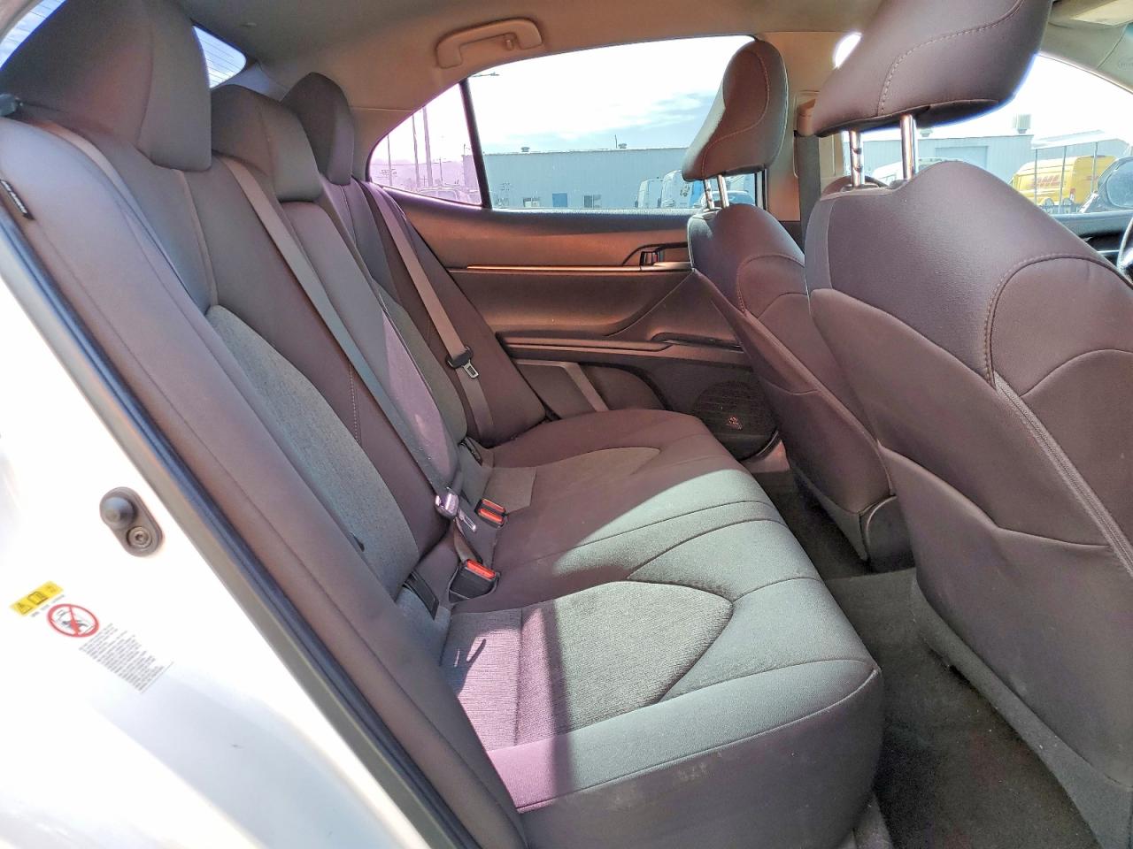 2019 TOYOTA CAMRY L photo 10