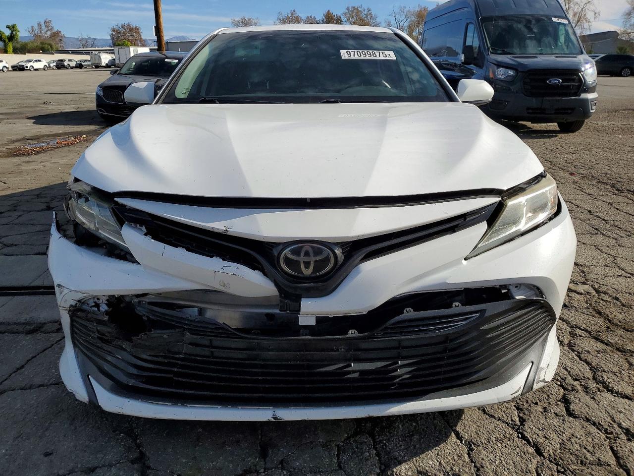 2019 TOYOTA CAMRY L photo 5