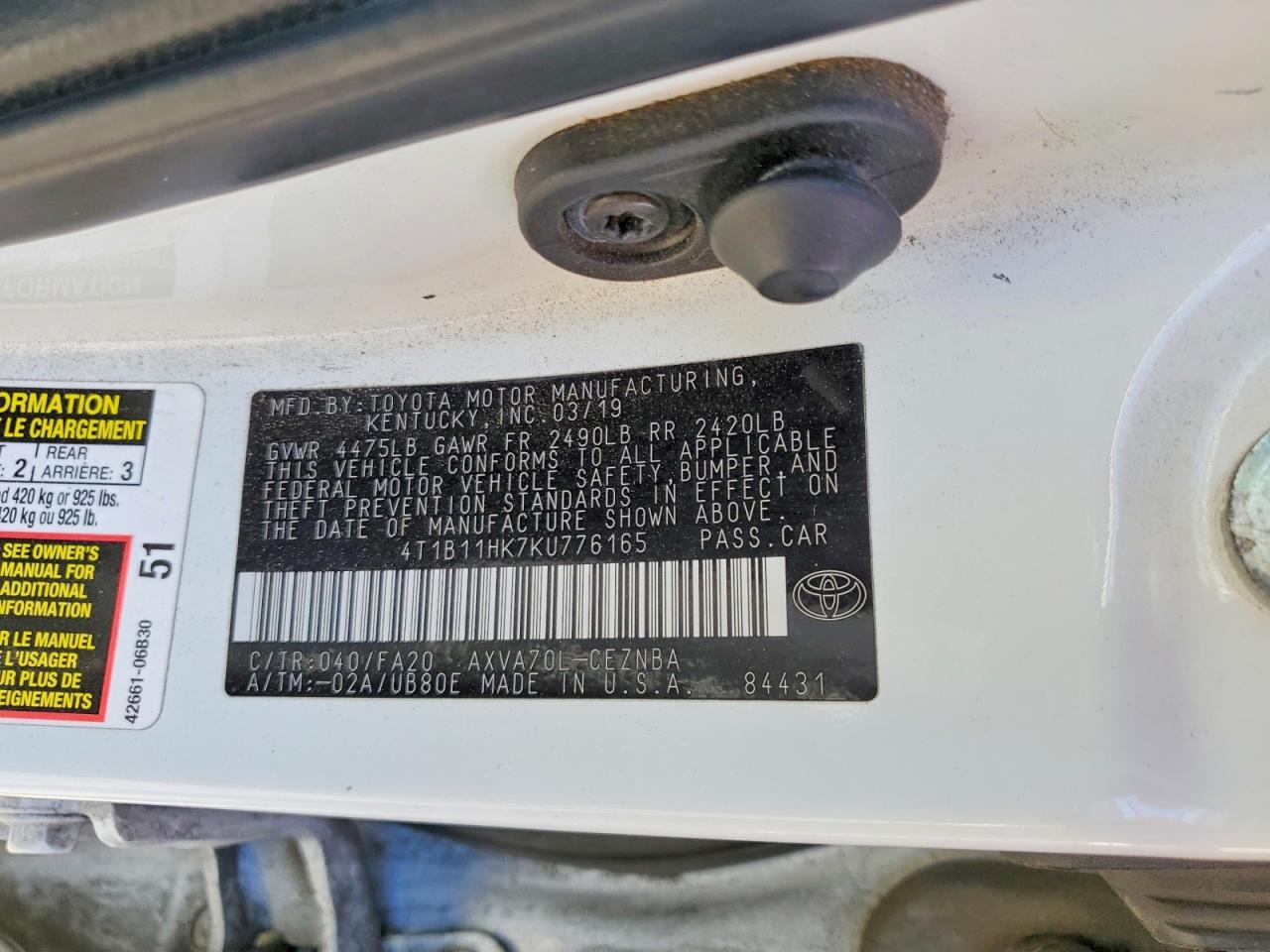 2019 TOYOTA CAMRY L photo 13