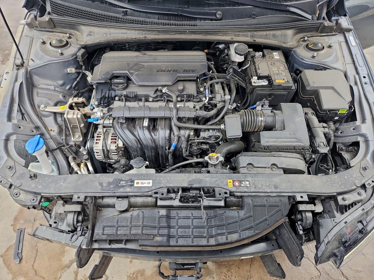 2025 HYUNDAI ELANTRA SEL photo 31