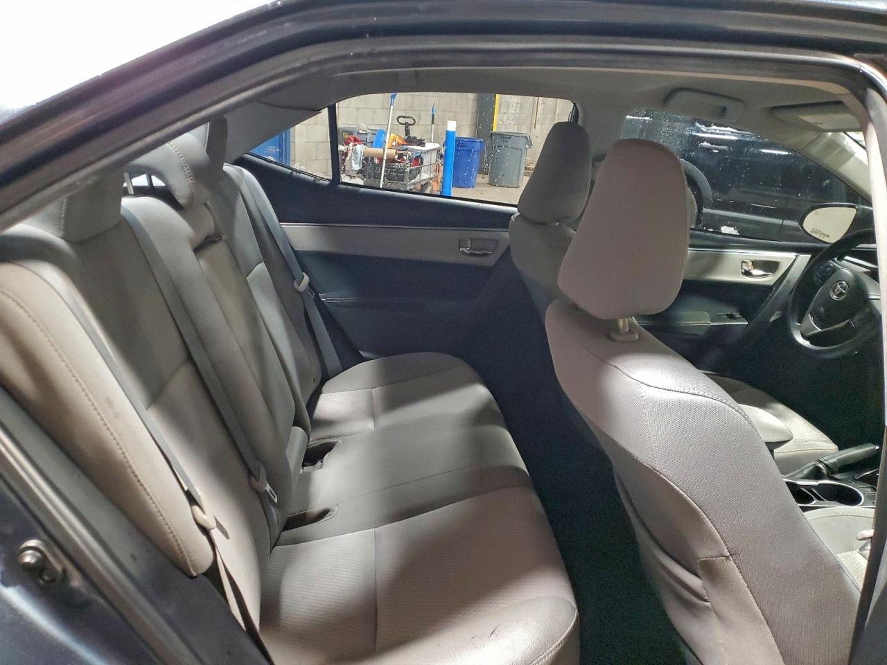 2015 TOYOTA COROLLA L photo 10