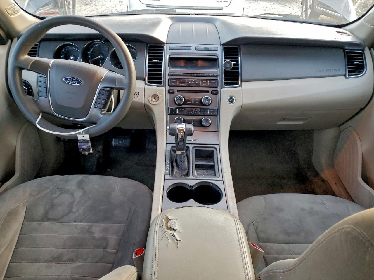 2012 FORD TAURUS SE photo 8