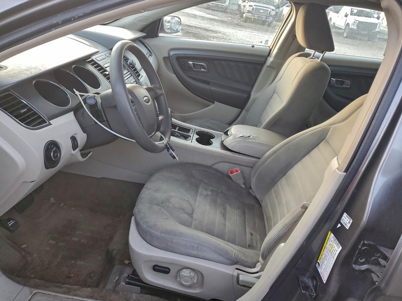 2012 FORD TAURUS SE photo 7