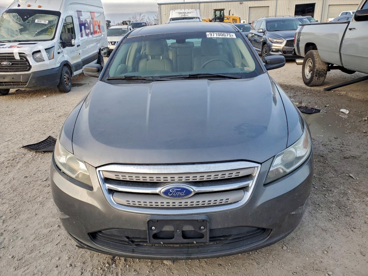 2012 FORD TAURUS SE photo 5