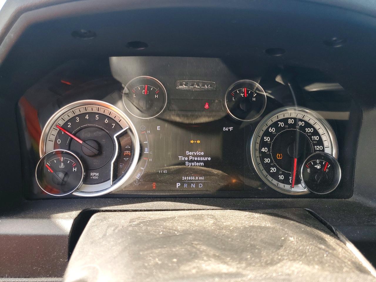 2013 RAM 1500 ST photo 9