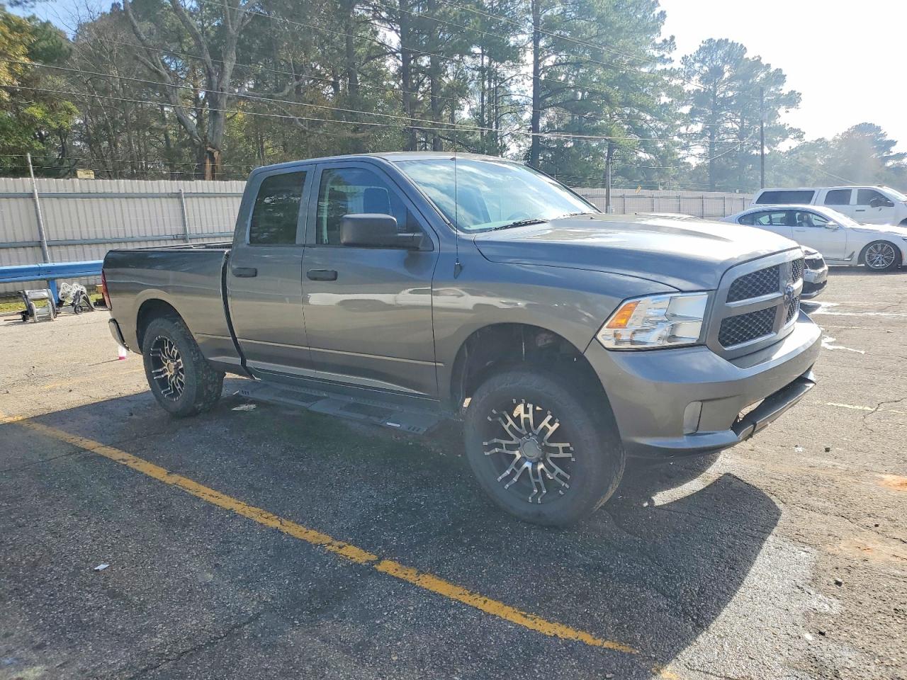 2013 RAM 1500 ST photo 4