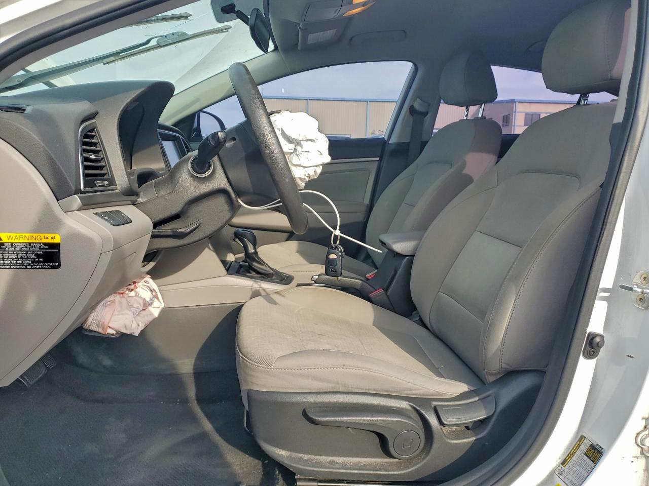 2017 HYUNDAI ELANTRA SE photo 19