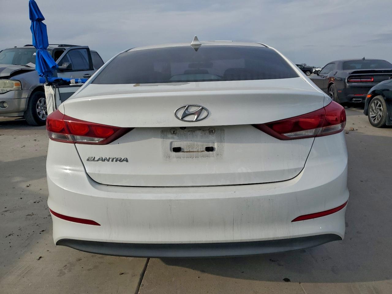 2017 HYUNDAI ELANTRA SE photo 16