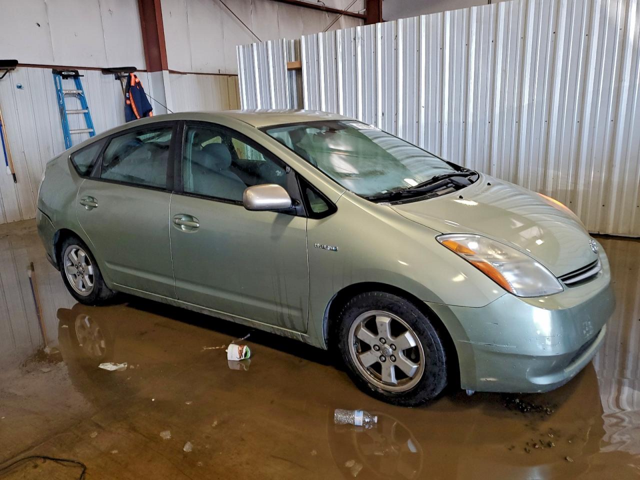 2007 TOYOTA PRIUS BASE photo 10