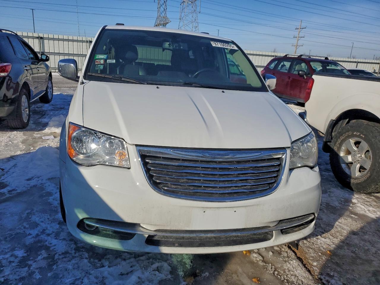 2015 CHRYSLER TOWN & COUNTRY TOURING L photo 9