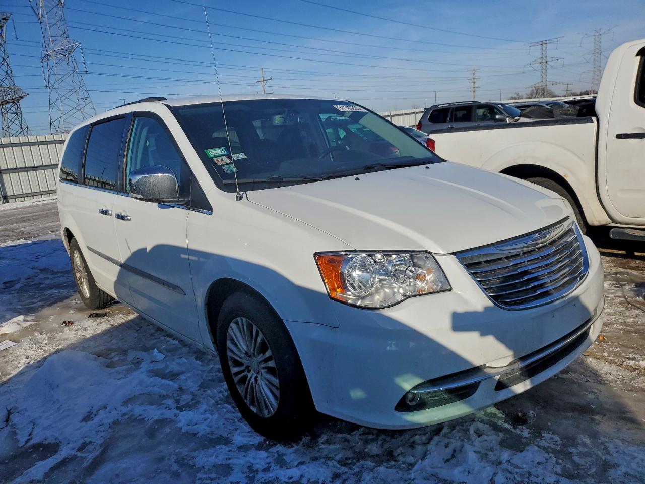 2015 CHRYSLER TOWN & COUNTRY TOURING L photo 7