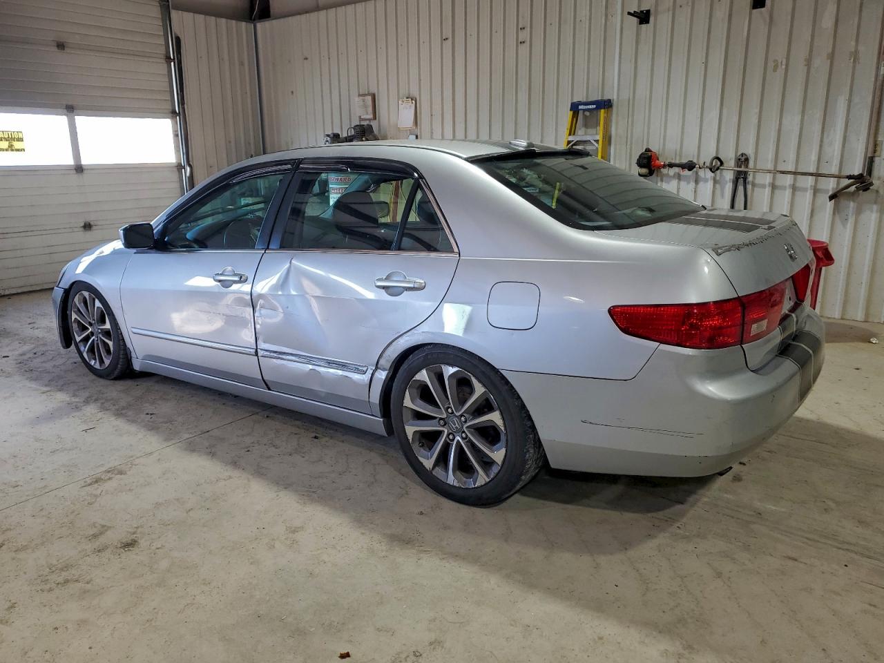 2005 HONDA ACCORD EX photo 4