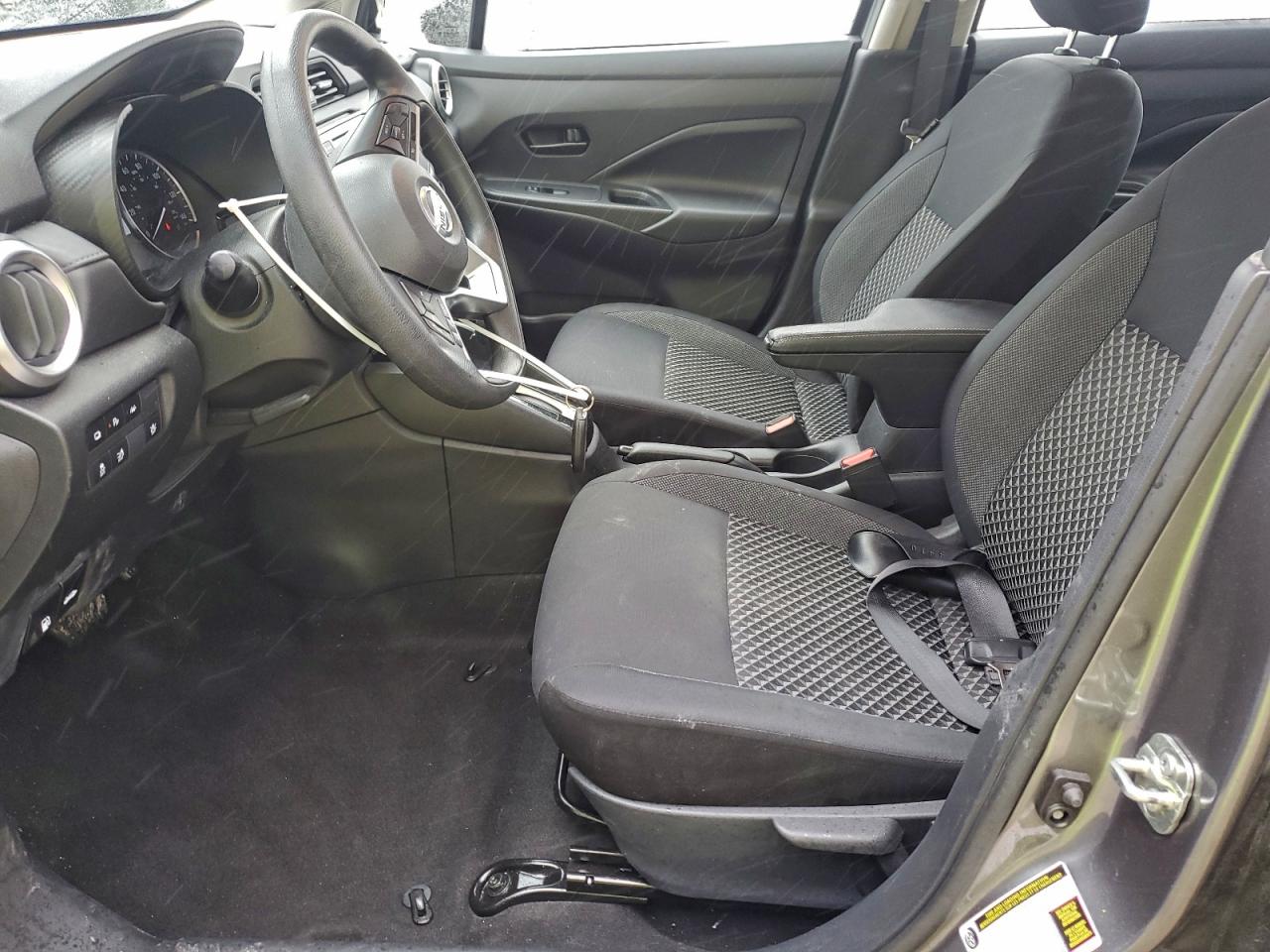 2020 NISSAN VERSA S photo 7