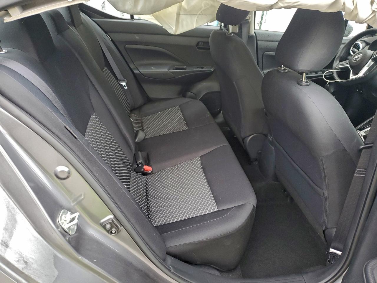 2020 NISSAN VERSA S photo 10