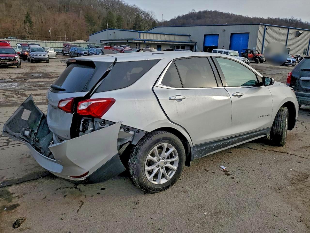 2019 CHEVROLET EQUINOX LT photo 3