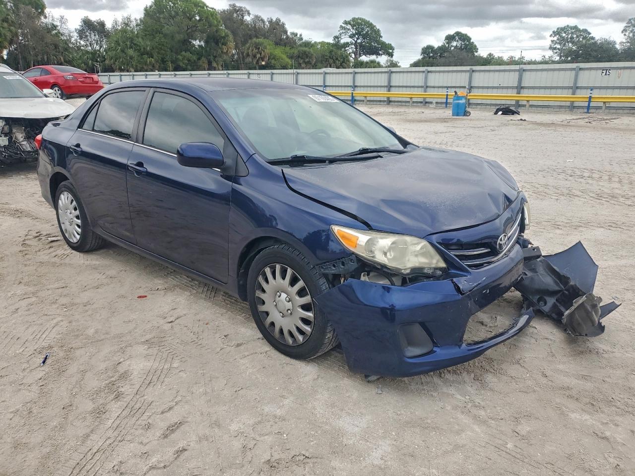 2013 TOYOTA COROLLA BASE photo 10