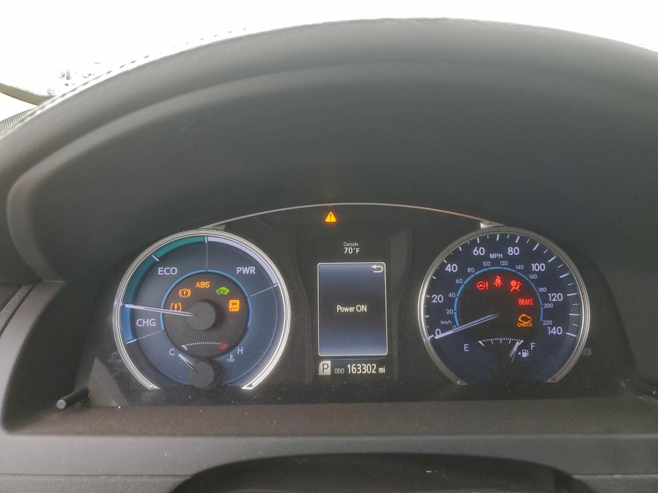 2015 TOYOTA CAMRY HYBRID photo 17