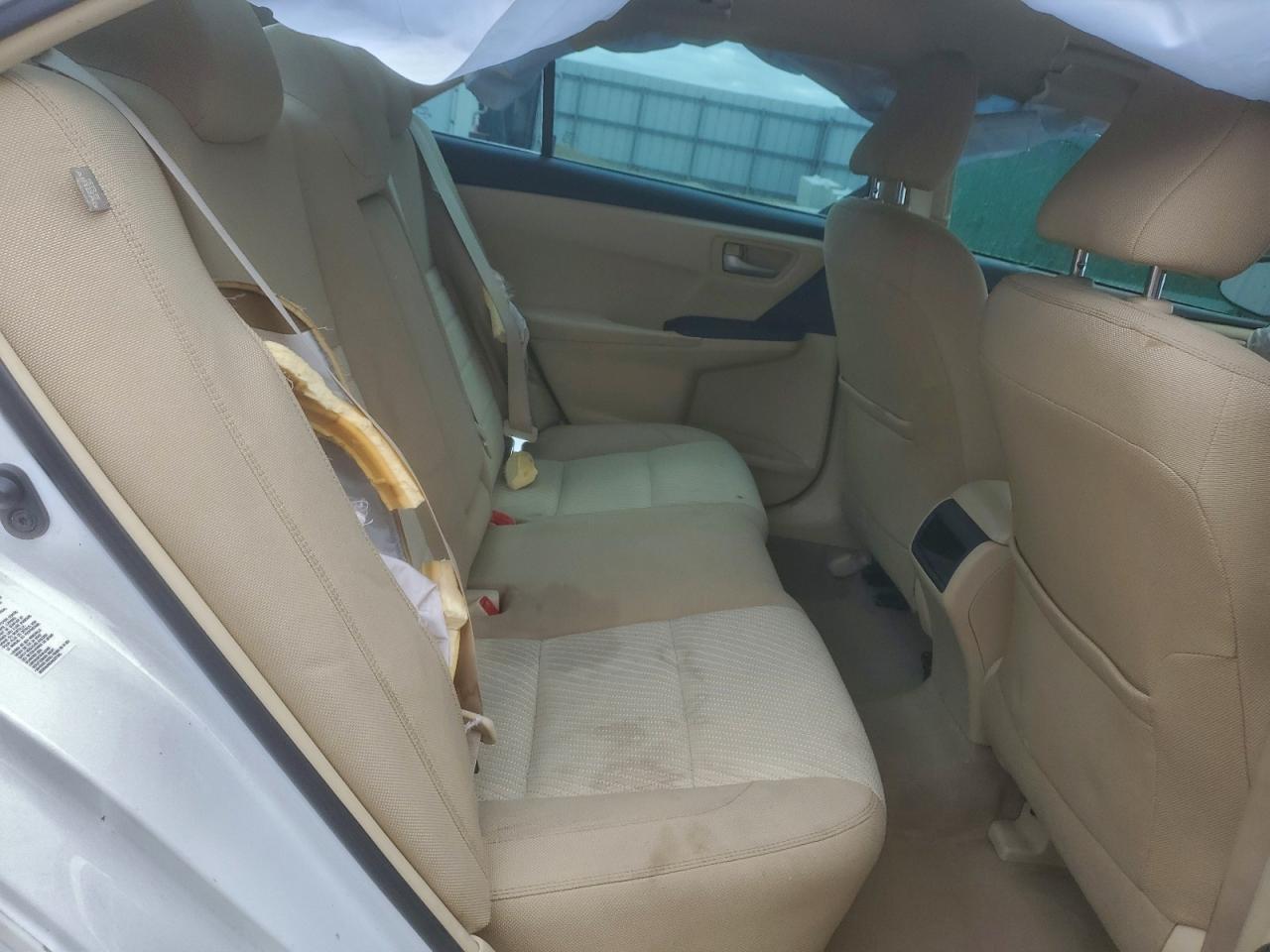 2015 TOYOTA CAMRY HYBRID photo 19