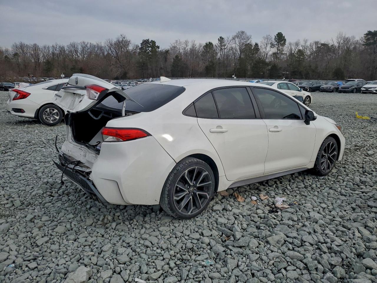 2022 TOYOTA COROLLA SE photo 3